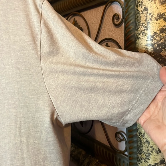 Essential Men’s Addis Aeroready grey T-shirt Sz M - Picture 8 of 11